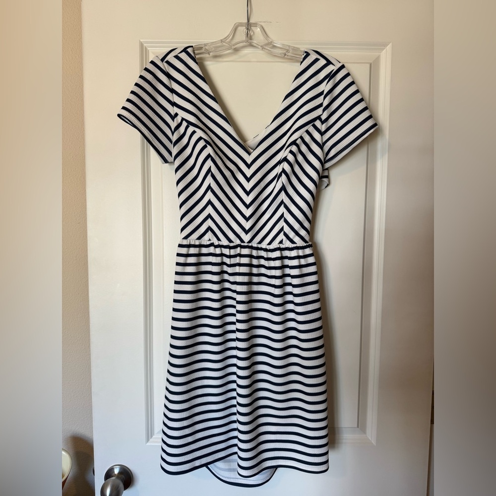 Francesca’s Alya Navy and White Chevron Stripe Mini Dress